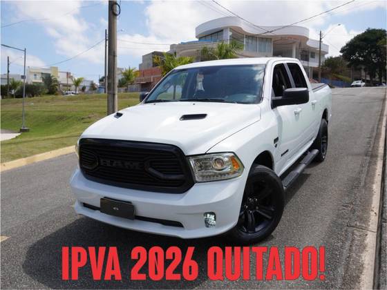 RAM CLASSIC 5.7 V8 GASOLINA LARAMIE NIGHT EDITION CD 4X4 AUTOMÁTICO